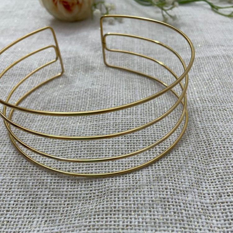 COLGANTE CHOKER LINEAS VERTICALES